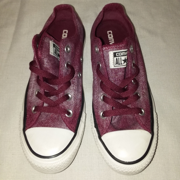 Converse Chuck Taylor All Star Shoes Ox Low Top Maroon Silver Women's Size 6 EUC - Picture 5 of 13